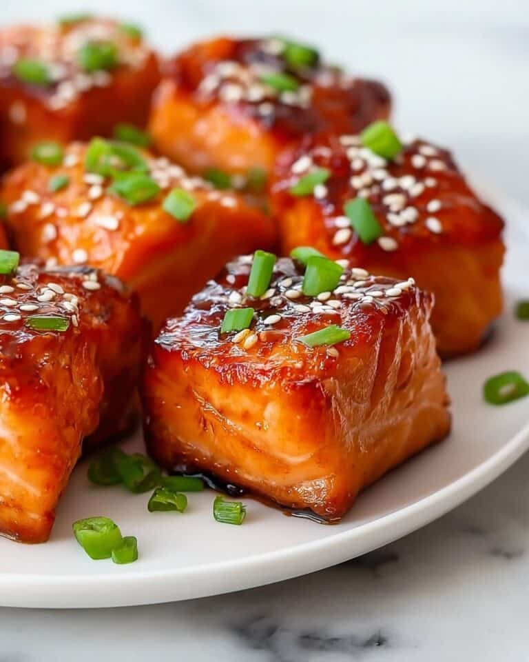 Crispy Bang Bang Salmon Bites with Spicy Sauce