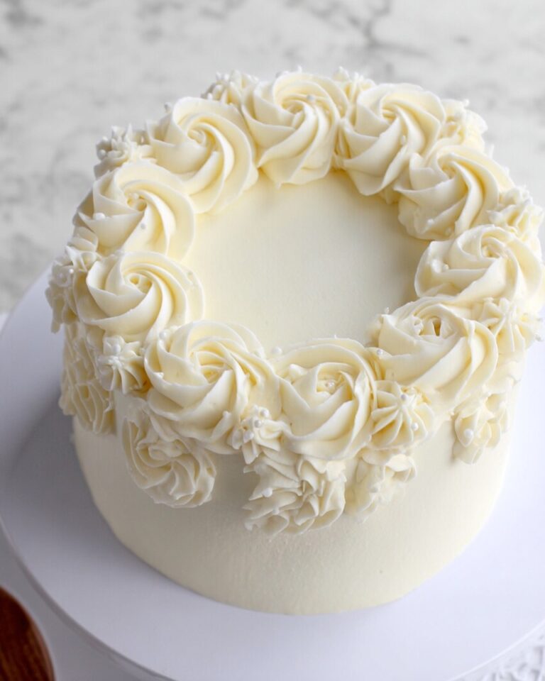 Almond Buttercream Frosting Recipe