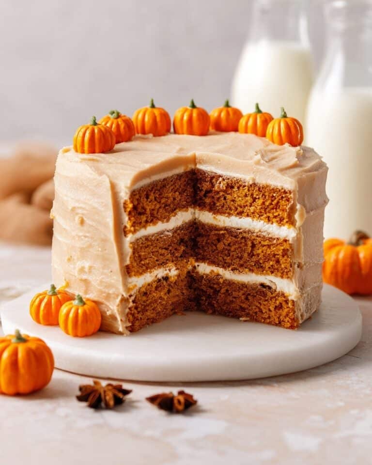 Pumpkin Cake with Cinnamon Cream Cheese Frosting Recipe
